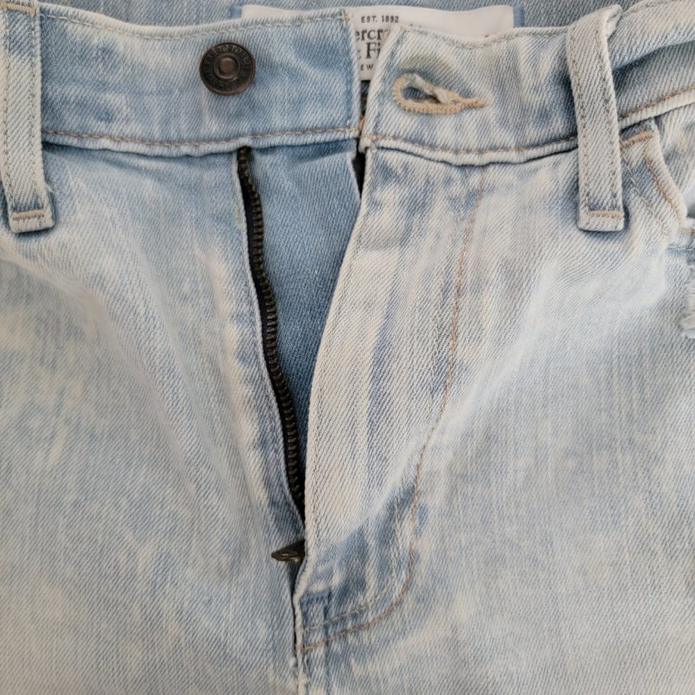 Abercrombie & Fitch Distressed Acid Wash Cutoff Denim Jean Shorts - Picture 12 of 15